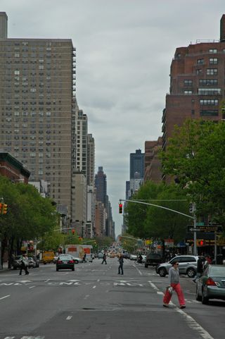 Second_Ave_NYC_from_85th_St