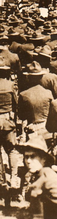 WWI--crowds--cemeteryc710