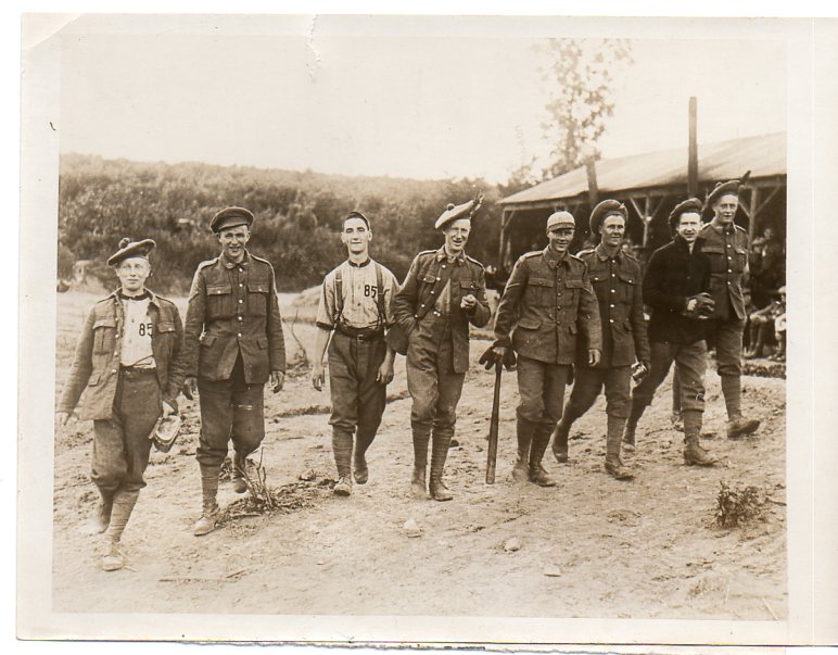 Baseball 1918 happy faces028