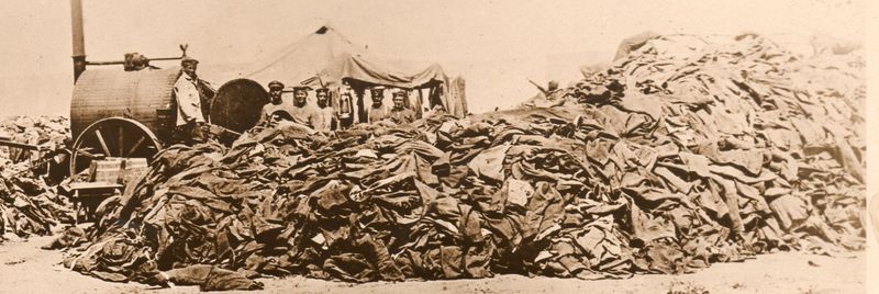 World War I photos--empty uniforms det288