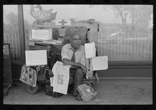 Newsstand--Russell Lee--Memphis Bookstand large