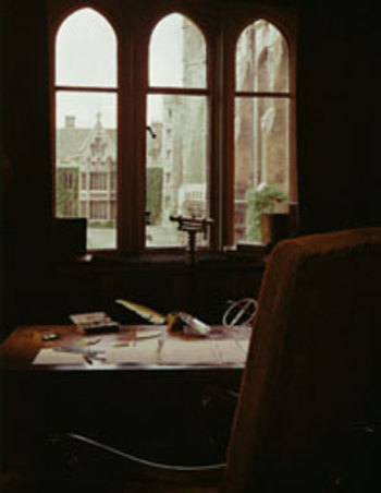 Newtontrinity_desk