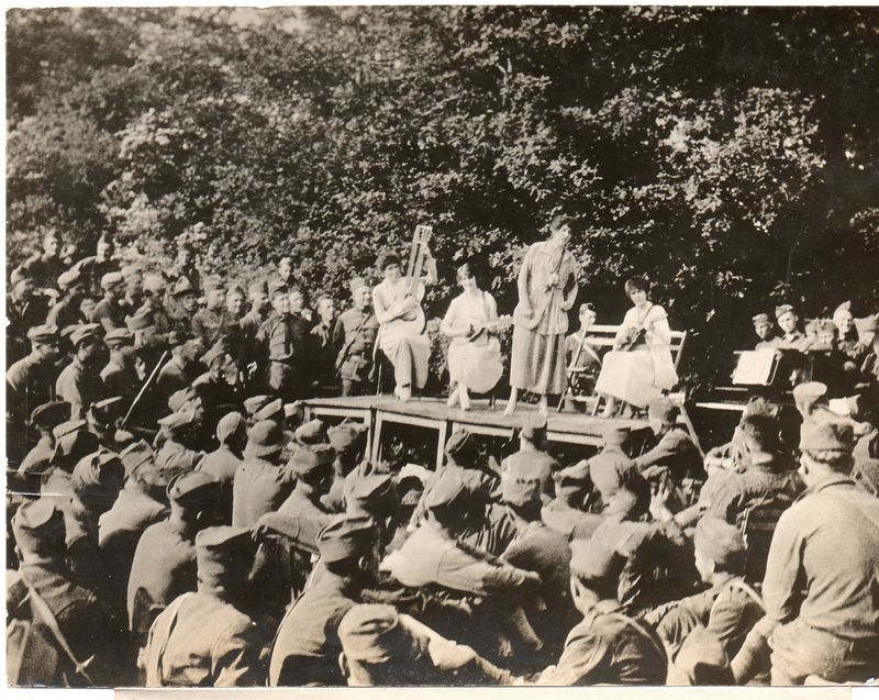 WWI--e--women ywca677 WWI--e--women ywca677