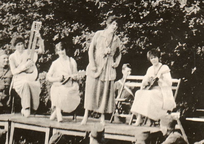 WWI--e--women ywca det678 WWI--e--women ywca det678