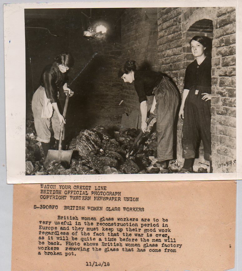 WWI--e--women glass687 WWI--e--women glass687