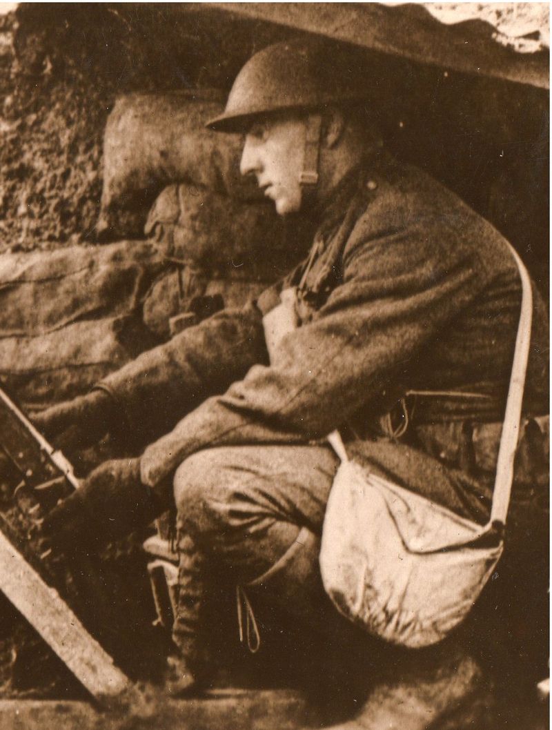 World War I photos--Cold in trench307 World War I photos--Cold in trench307