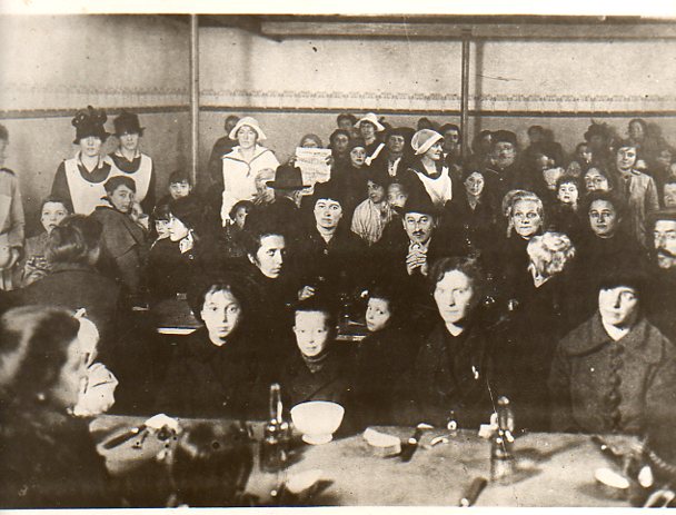 WWI photo--American aid Italy398