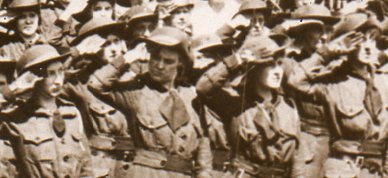 WWI Photo WOmen saluting175 WWI Photo WOmen saluting175