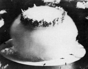 Explosion_atomic Explosion_atomic