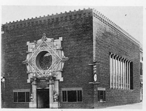 Sullivan arch548