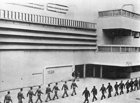A nous la liberte892 A nous la liberte892